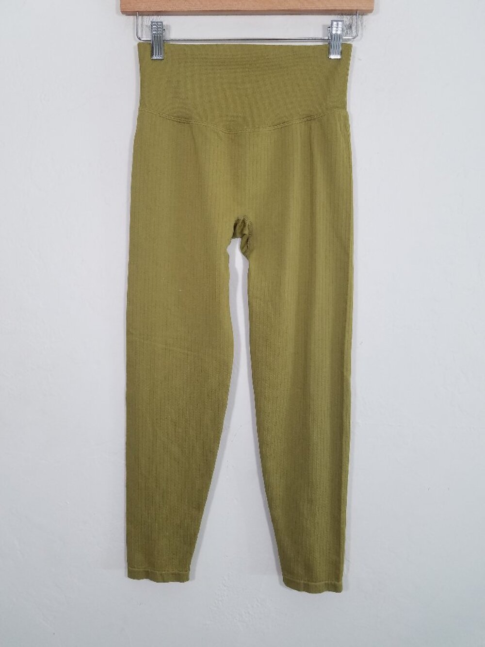 PINK Victoria's Secret Active Green Legging Size S